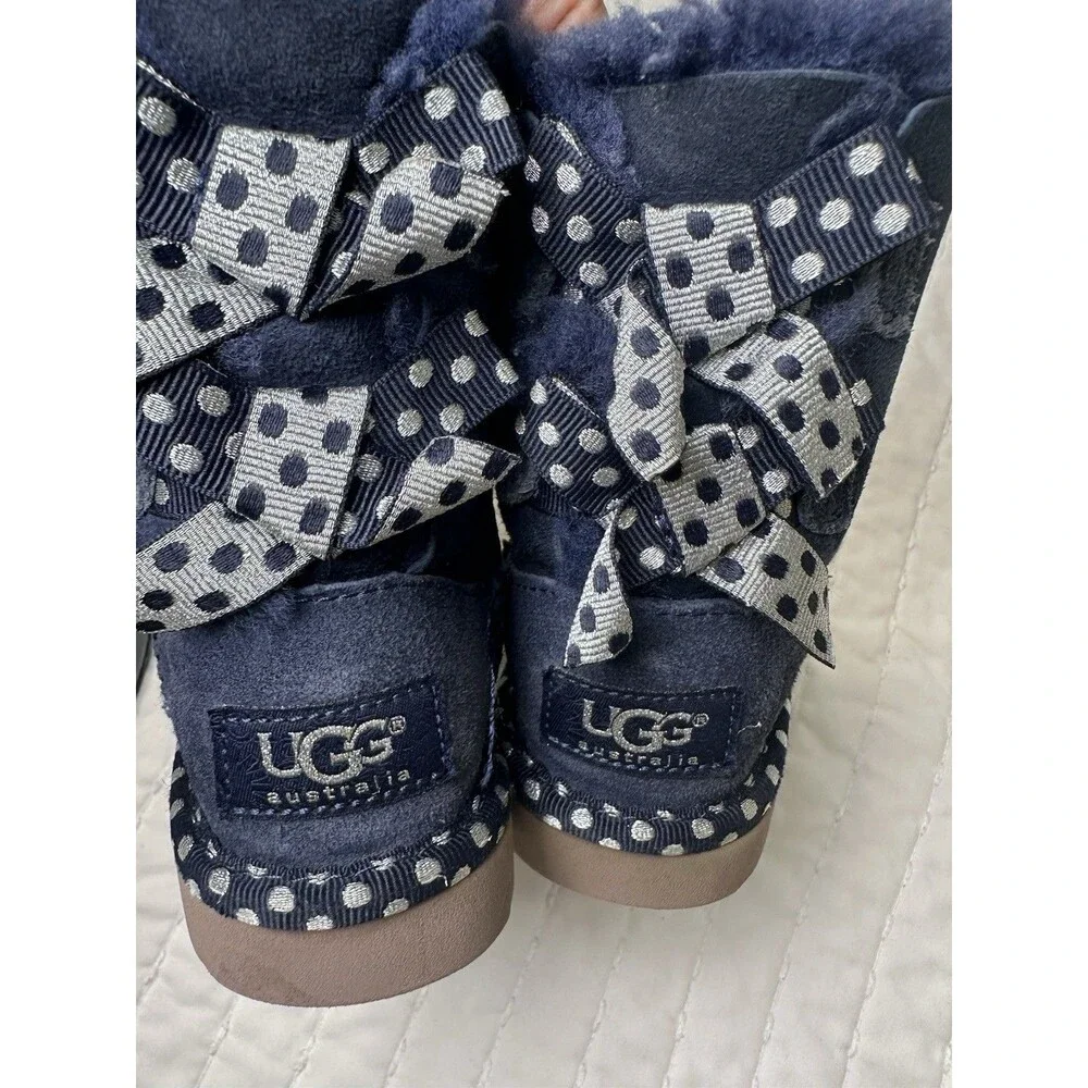 UGG Bailey Bow Boots Toddler Girls 6 Purple Suede Polka Dot Sheepskin Fur